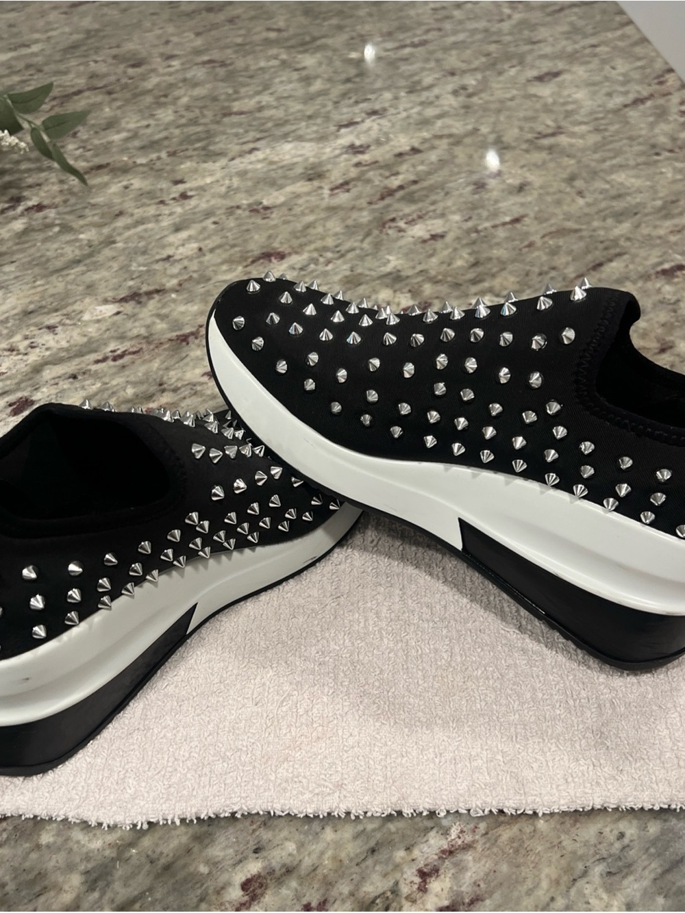 Women's Gianni Binni Shoes Size 8 M Fabric Studed Platform Slip Ons